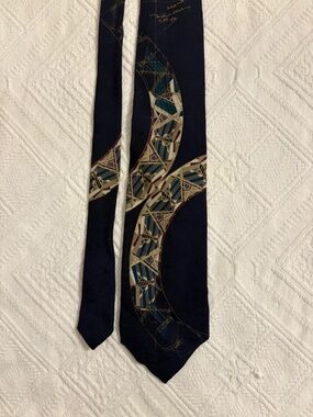 Vintage Frank Lloyd Wright Silk Tie "Butterfly Wreath" Boxelder Italy Navy Rare